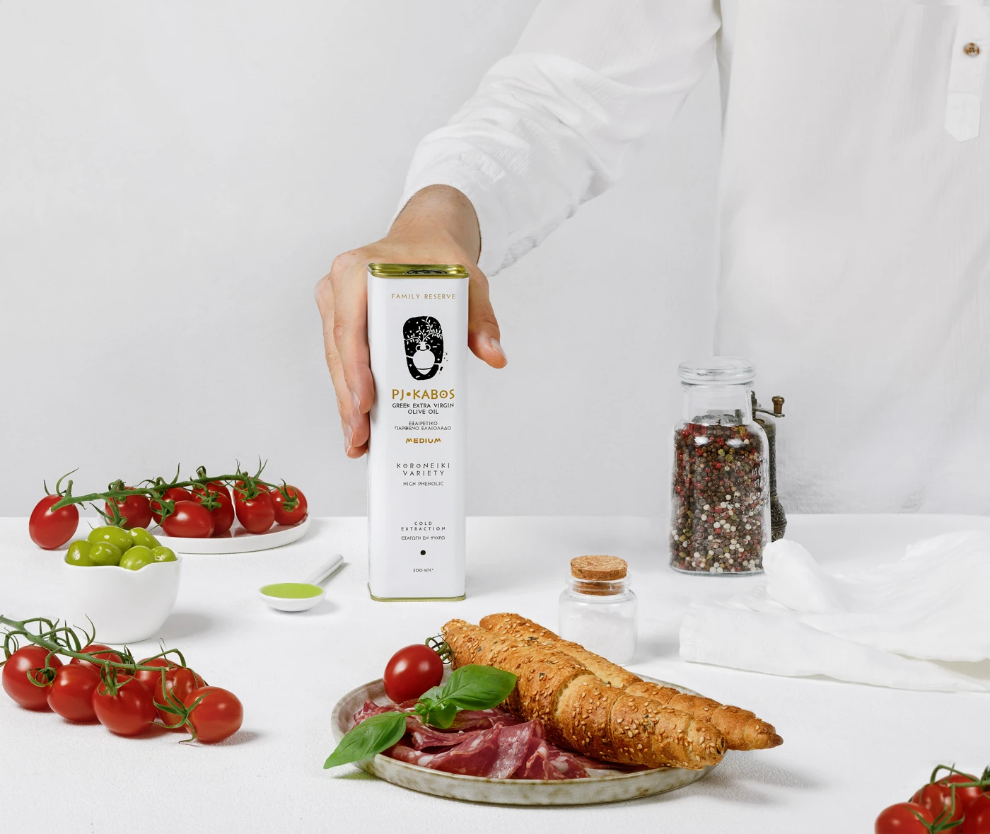 Ъглов изглед към breakfast композицията с дълбочина и връзка между съставките