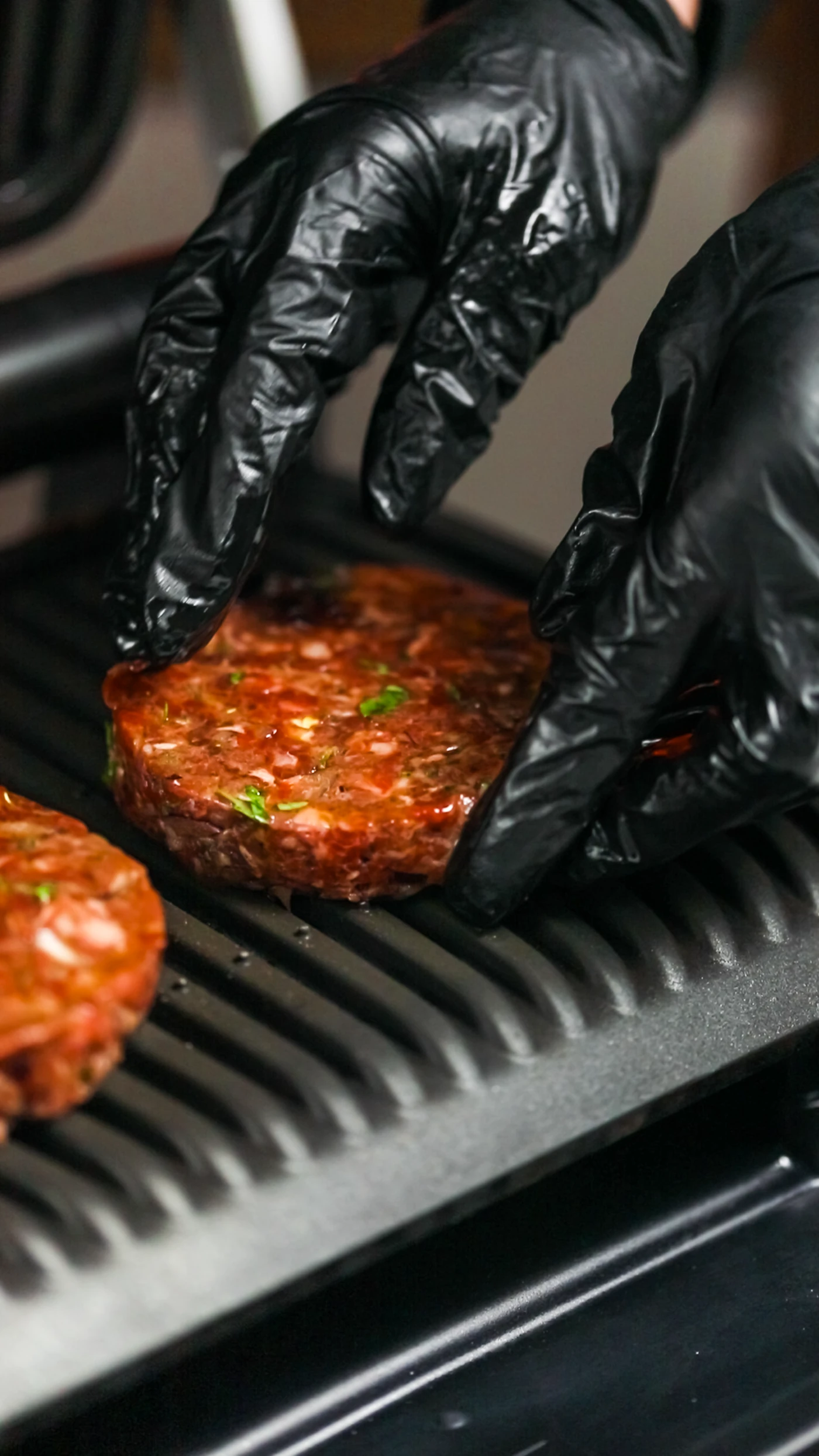 Burger кюфтета на скара с професионален пламък и техника